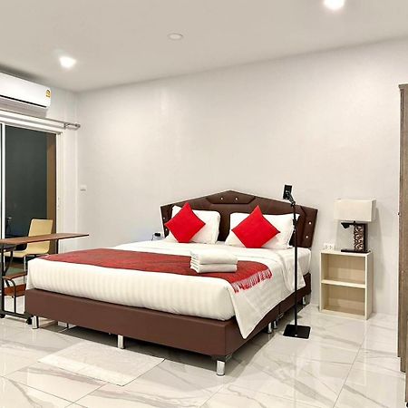 Pr Room For Rent 카말라 비치 외부 사진