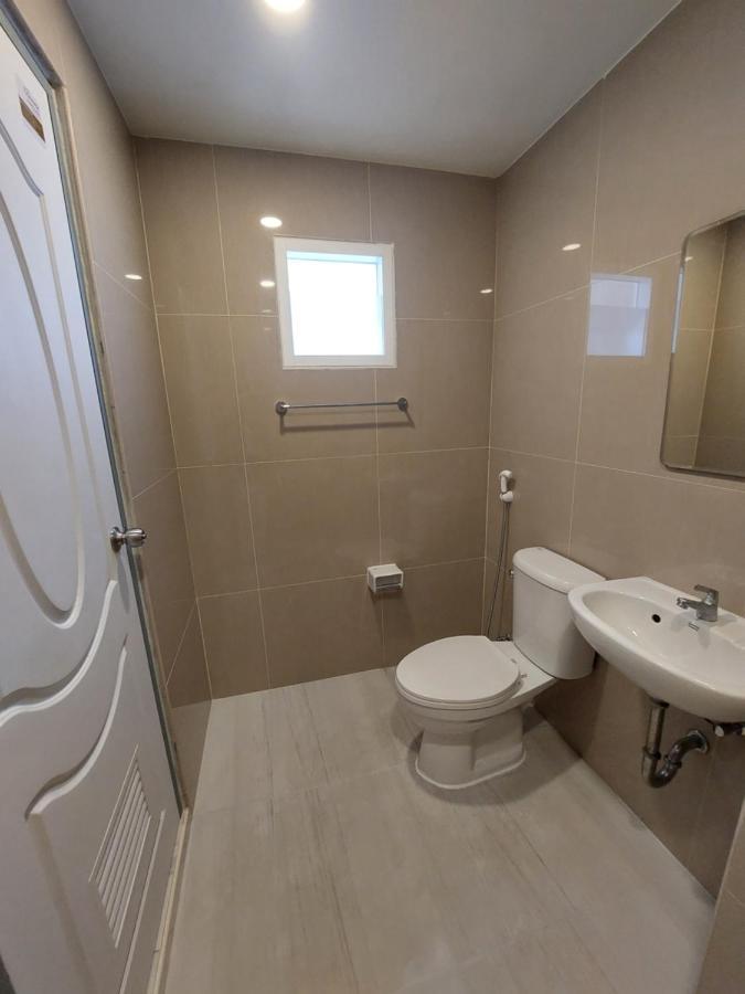 Pr Room For Rent 카말라 비치 외부 사진