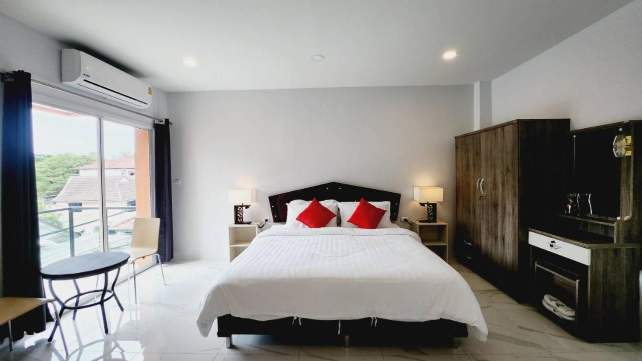 Pr Room For Rent 카말라 비치 외부 사진