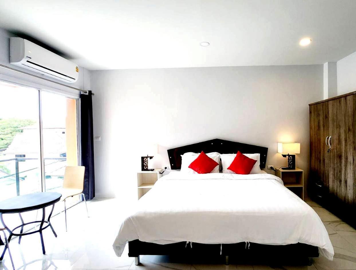 Pr Room For Rent 카말라 비치 외부 사진